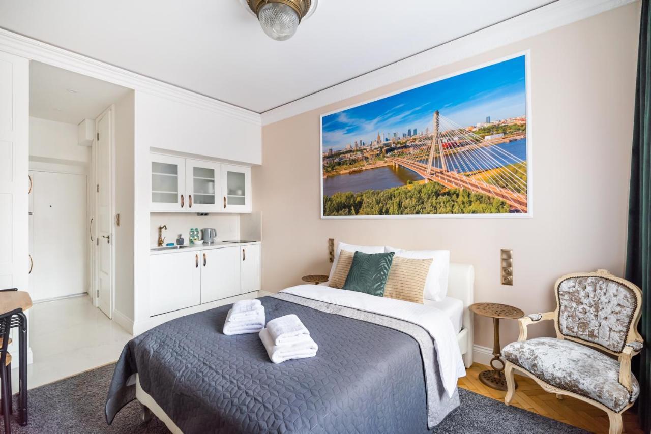 City Centre All In One Apartment Варшава Екстер'єр фото